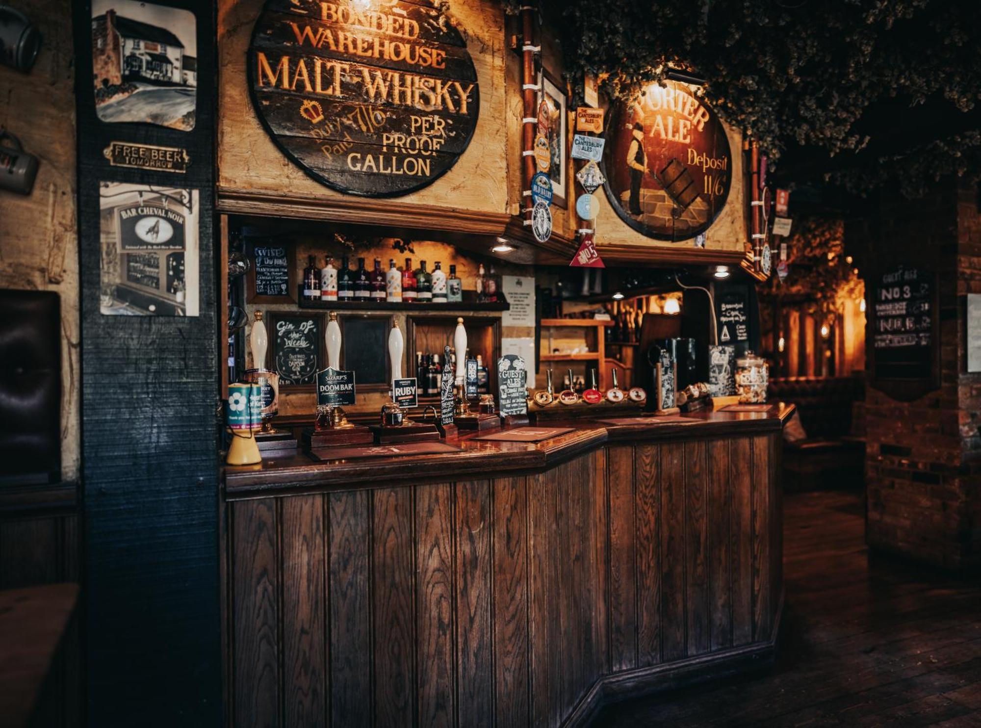 The Black Horse Inn เมดสโตน ภายนอก รูปภาพ