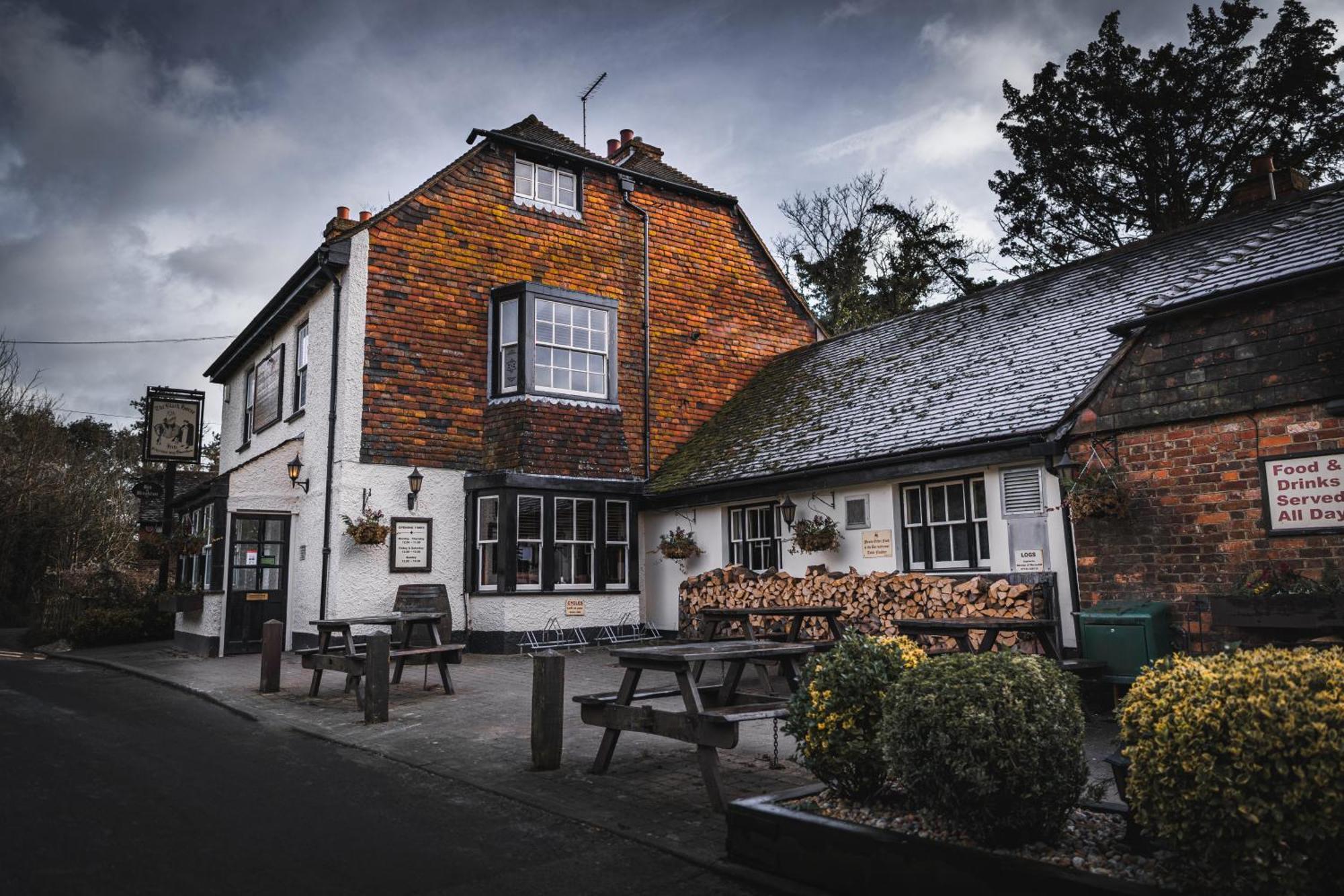 The Black Horse Inn เมดสโตน ภายนอก รูปภาพ